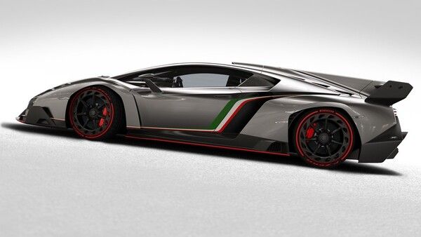 Lamborghini Veneno price in India